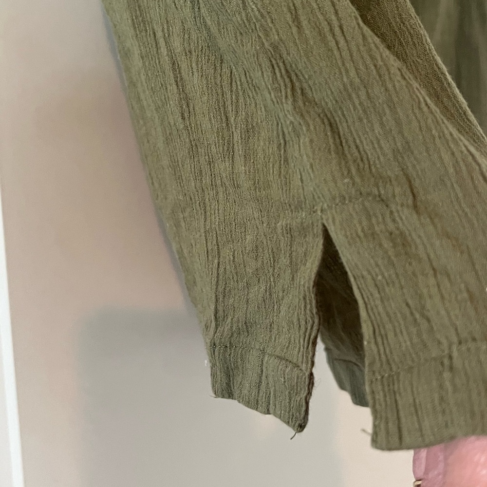 LOFT Olive Ruffle Blouse Cotton Womens Size XS - Picture 4 of 11